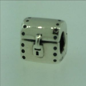 Pandora hope chest charm 925 ALE